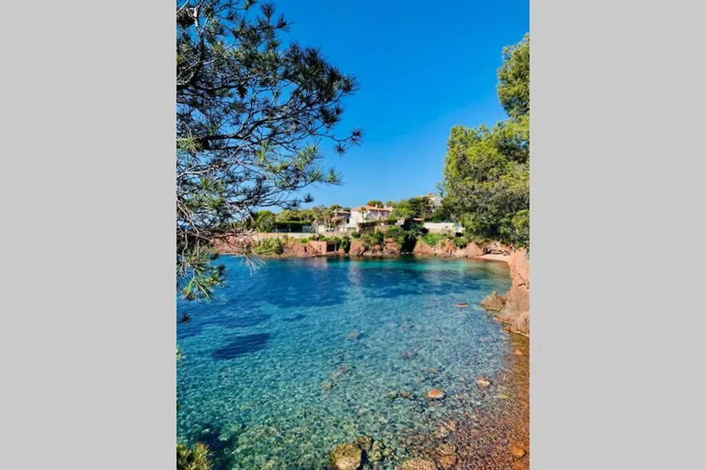 Superbe 4 Couchages Avec Terrasse - Clim - 50M De La Mer Saint-Raphael