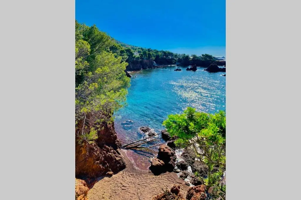 Superbe 4 Couchages Avec Terrasse - Clim - 50M De La Mer Saint-Raphael  Saint-Raphael (Var)