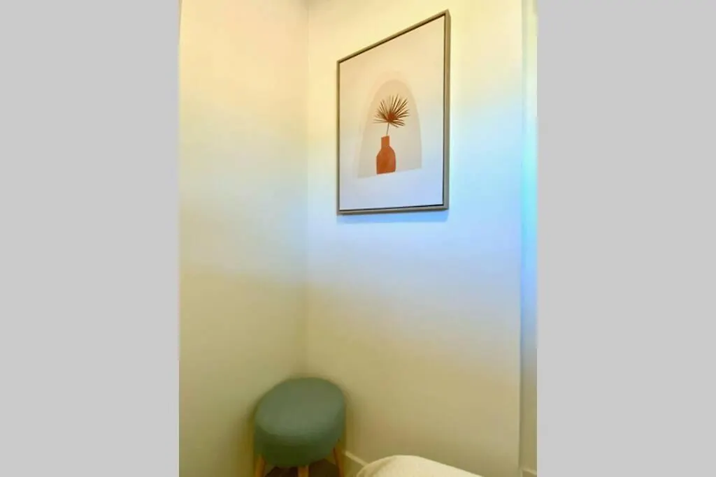 Superbe 4 Couchages Avec Terrasse - Clim - 50M De La Mer Saint-Raphael  Apartment