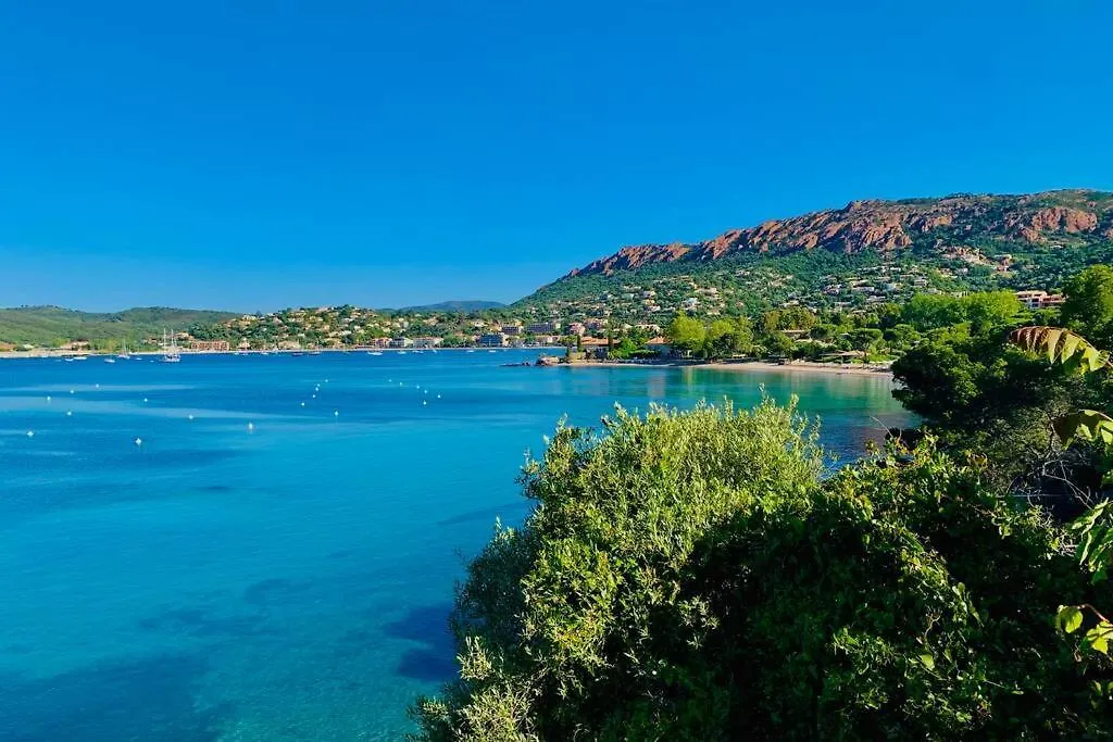 Superbe 4 Couchages Avec Terrasse - Clim - 50M De La Mer Saint-Raphael
