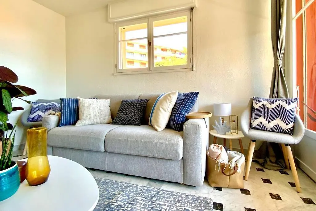Superbe 4 Couchages Avec Terrasse - Clim - 50M De La Mer Saint-Raphael  Saint-Raphael (Var)